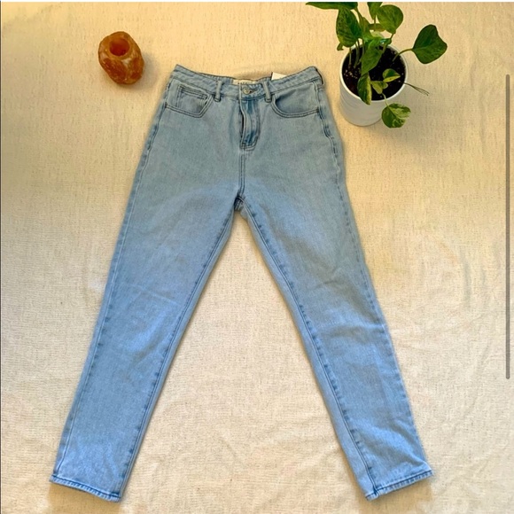 PACSUN Lightwash Mom Jeans Denim - Picture 2 of 6